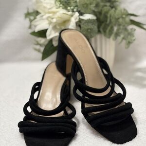 Aldo Black suede block heel sandals size 6 #blockheel #suedeshoes #datenight #pa